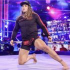Matt Riddle accusé d'une "multitude d'agressions sexuelles" dans un procès intenté par Samantha Tavel, mis à jour avec une déclaration de la WWE 