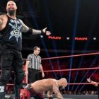 doc-gallows-sur-old-guard-de-wwe-locker-room