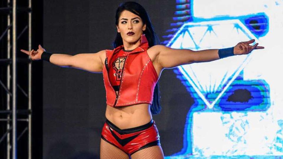 Selon la rumeur, la star de la WWE, Tessa Blanchard, s'éloigne de l'action 2 dans le ring