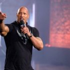 Dwayne "The Rock" Johnson offre un Ford F-150 à un employé de longue date de la WWE 