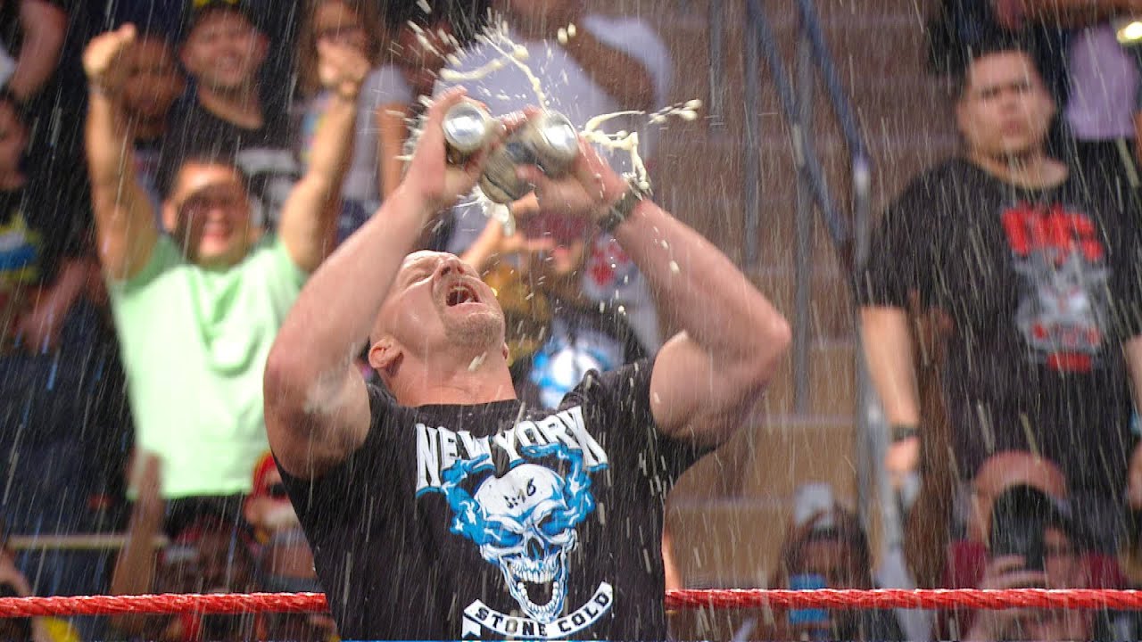 Comment Stone Cold Steve Austin s'est nettoyé après les coups de bière de la WWE 2 Comment Stone Cold Steve Austin s'est nettoyé après les coups de bière de la WWE 2