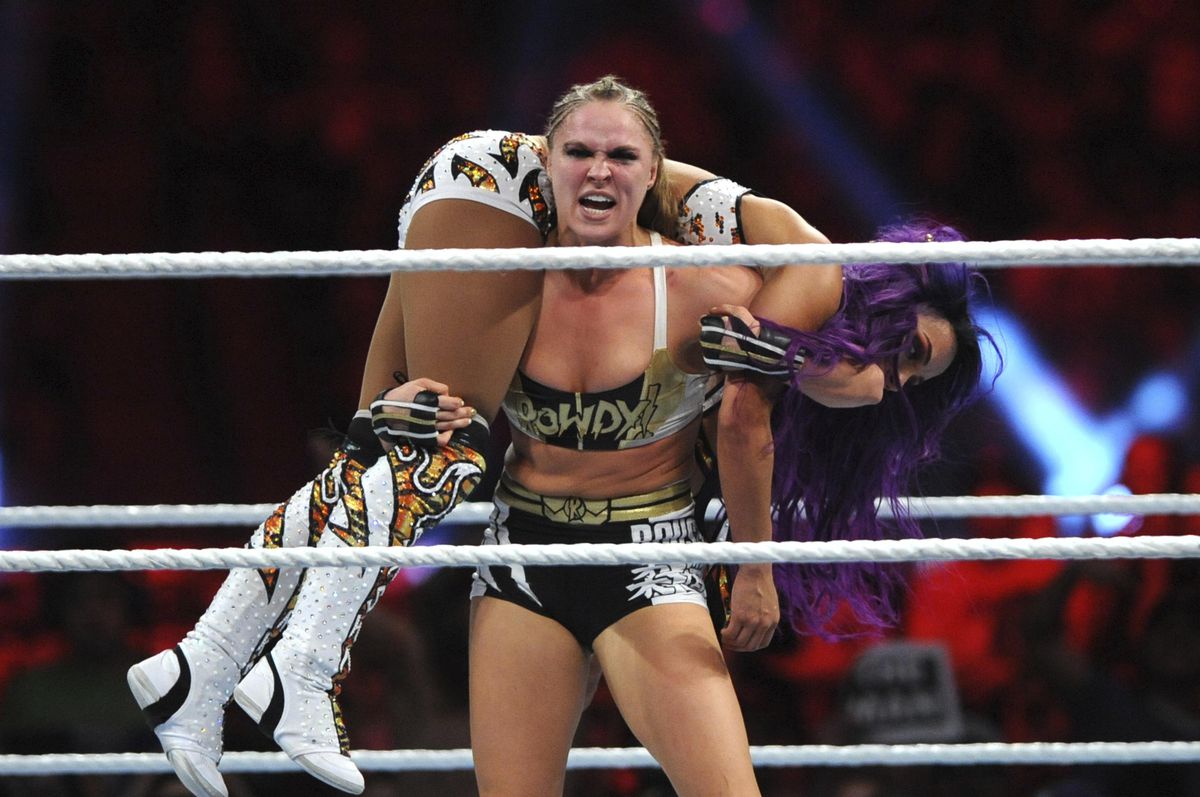 La star de la WWE Ronda Rousey occupée à filmer le contenu du nouveau projet 2 La star de la WWE Ronda Rousey occupée à filmer le contenu du nouveau projet 2