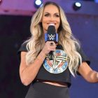 Les stars de la WWE réagissent à la photo de bikini "Mom Bod" de Trish Stratus 