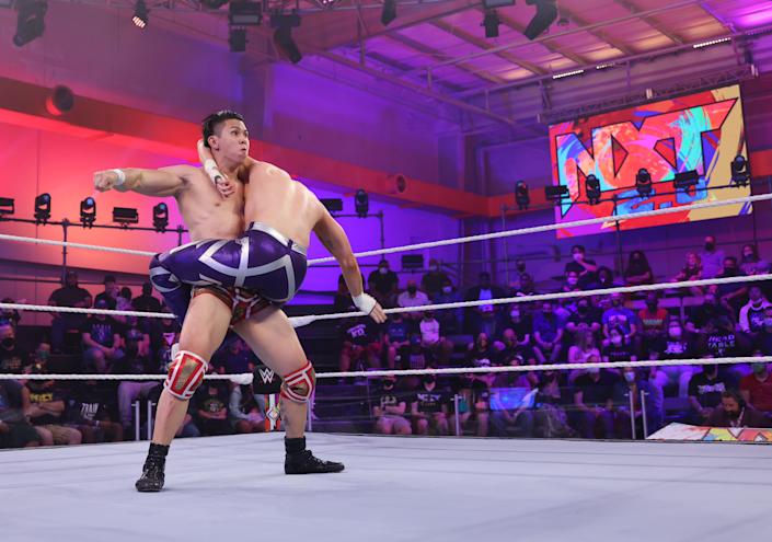 Le lutteur singapourien de la WWE Dante Chen lors de son premier match à NXT. (PHOTO : WWE)