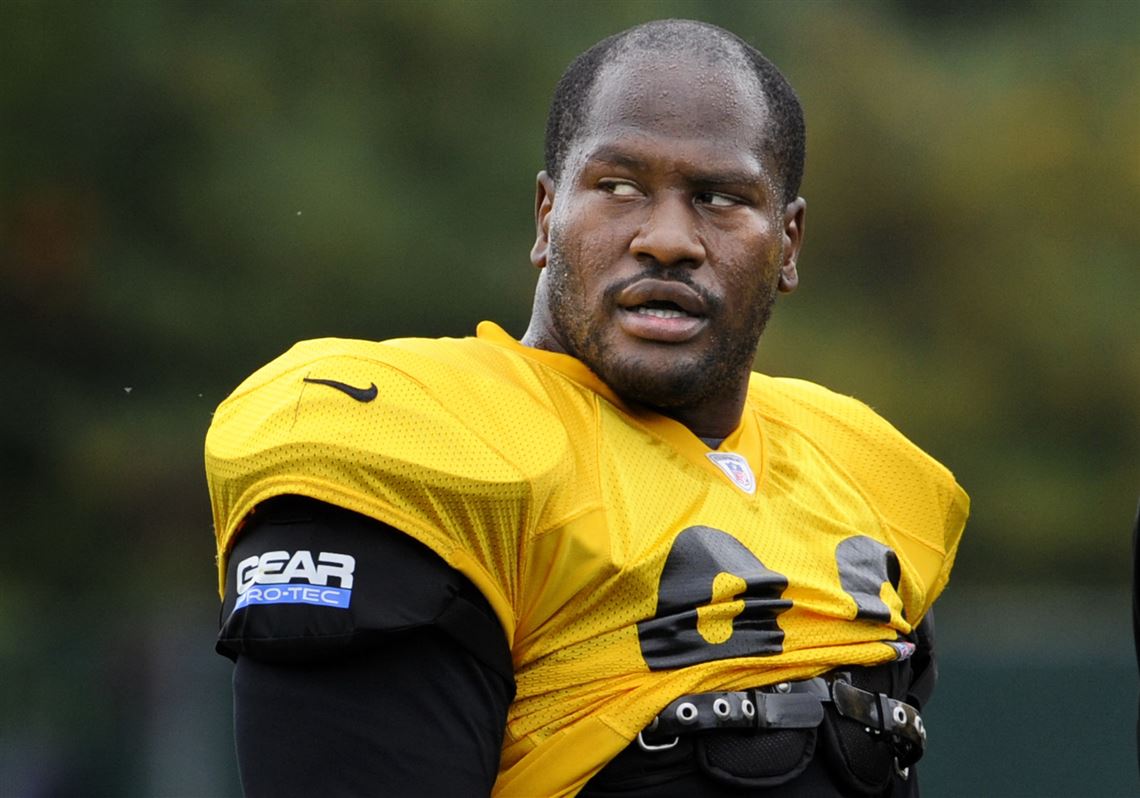 Une Ancienne Star De La NFL Commente Les Critiques De Wrestling Is 