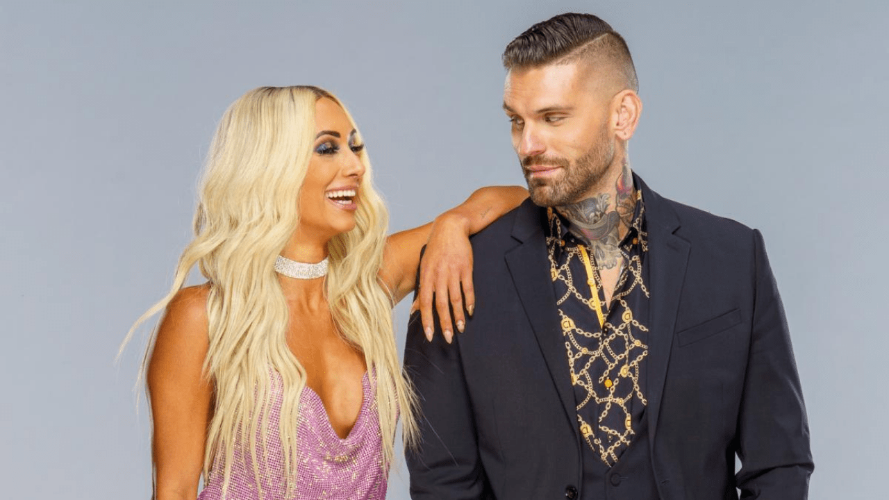 La superstar de la WWE Carmella se fiance à l'occasion de son 34e anniversaire 2 La superstar de la WWE Carmella se fiance à l'occasion de son 34e anniversaire 2