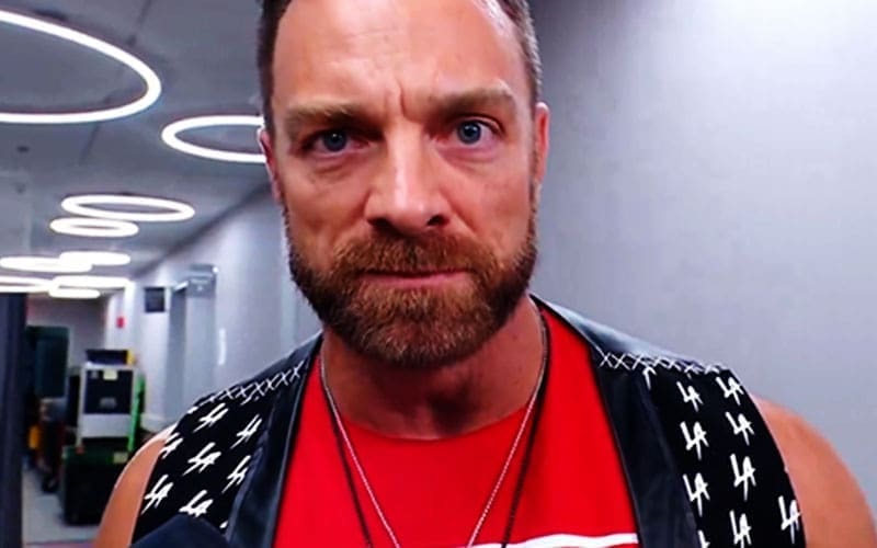 WWE Embarrassingly Botches Graphics for LA Knight