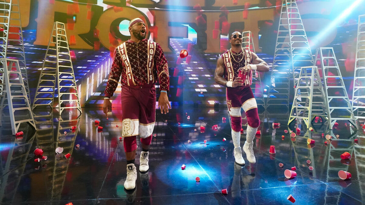 New Report Claims 2 WWE Smackdown Teams To Be Broken Up Soon, Including The Street Profits