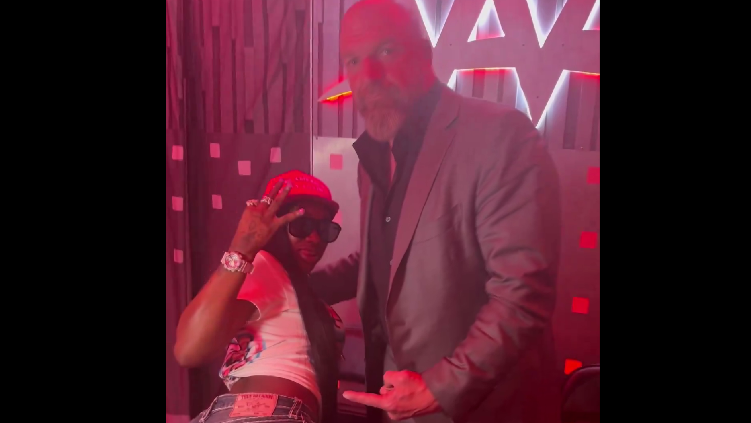 Triple H Shares Finger Point Picture With Sexyy Red, Top Moments From WWE Raw, More | Fight Size
