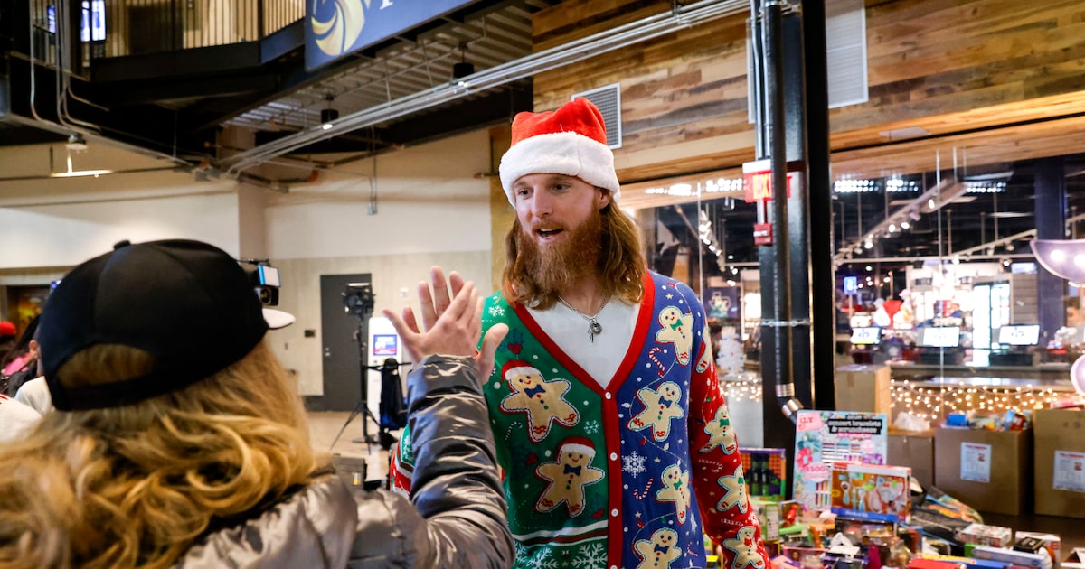 AEW’s Bobby Lashley tag teams with Rangers pitcher Jon Gray to help donate toys in D-FW