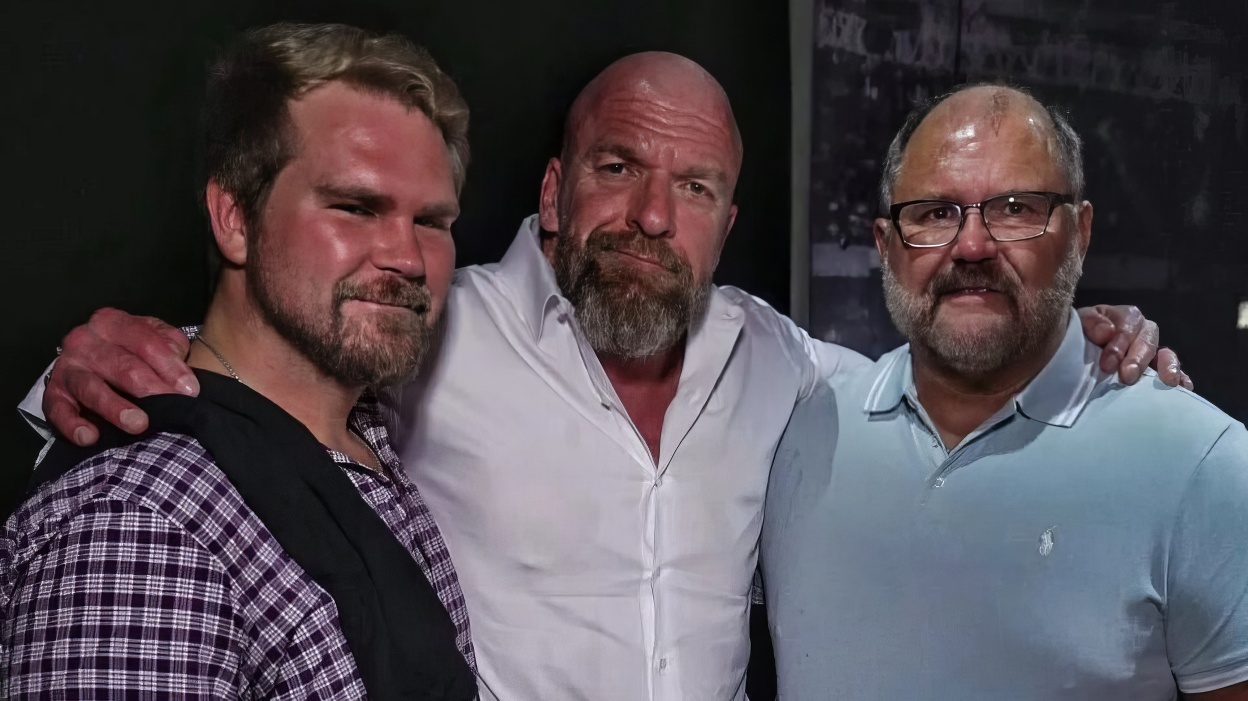 Arn Anderson Says No One But Triple H Should Run WWE