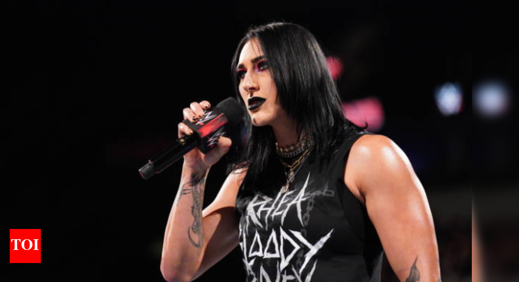 Rhea Ripley powers through a scary moment on RAW—here's an update! | WWE News