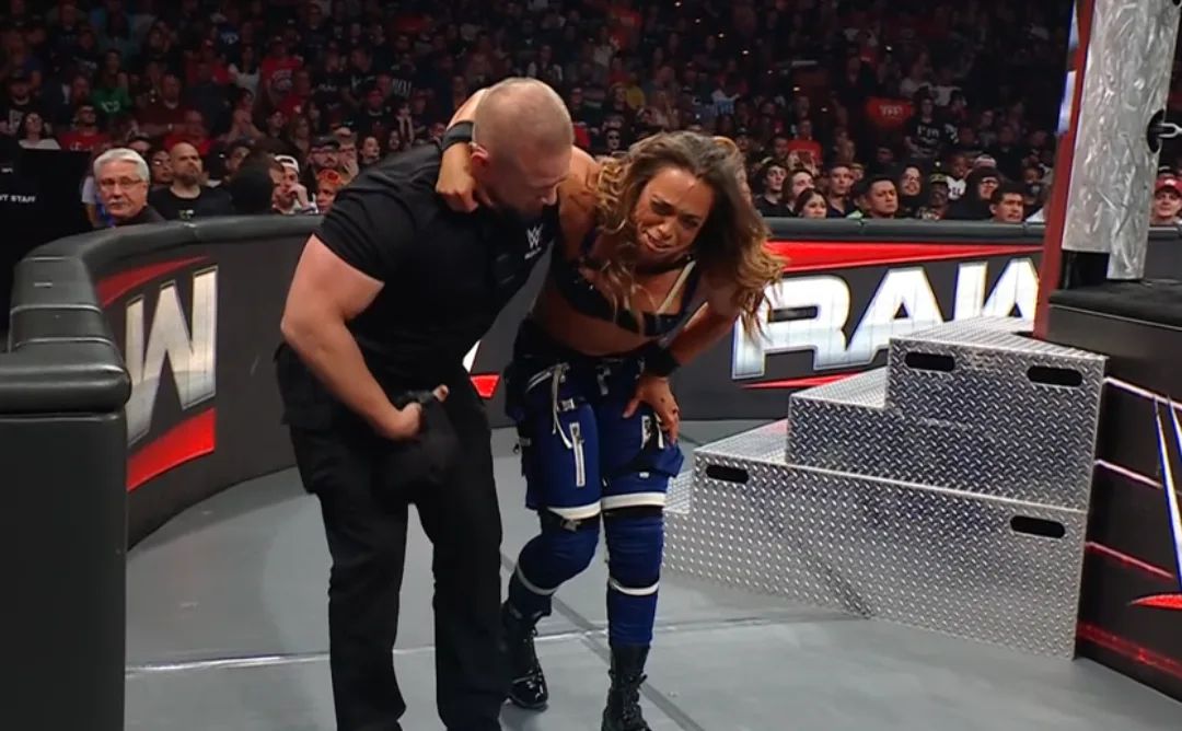 "I Hope You Recover Soon" - AEW Star Pens Heartfelt Message To Zoey Stark After Scary WWE RAW Injury