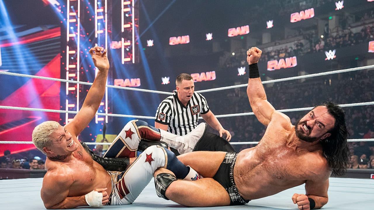 3 Ways WWE Smackdown Could End Tonight Before Clash In Paris Showdown