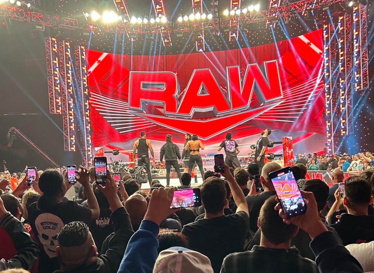 Jimmy Uso, Naomi expecting baby; WWE wrestler vacates title on 'Monday Night Raw'