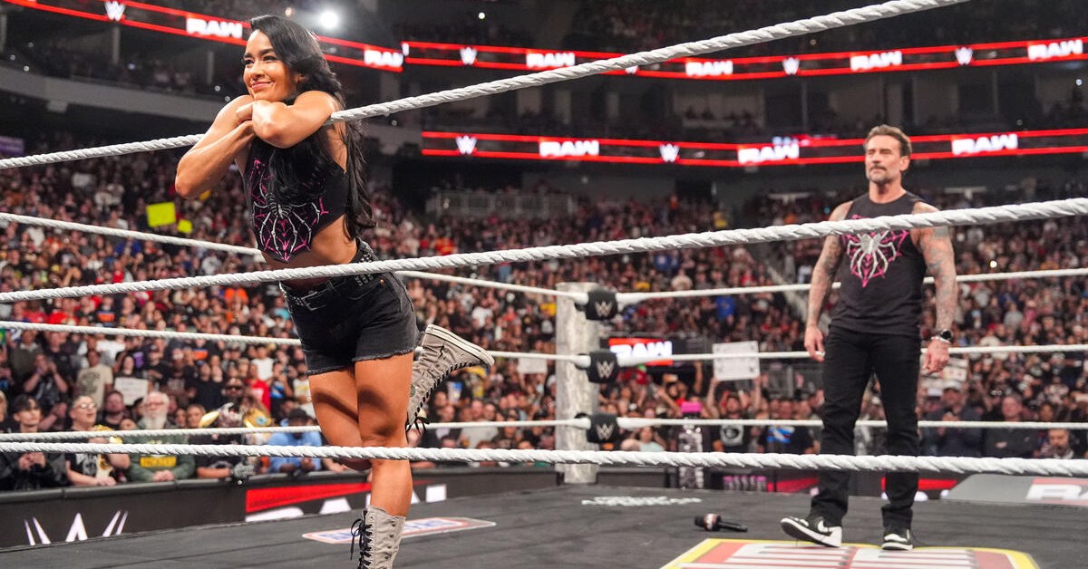 AJ Lee helps Raw add Netflix views, even with the return of MNF